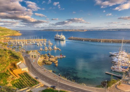 Mgarr Harbour Marina - Marsaxlokk Bay ( 25MN )