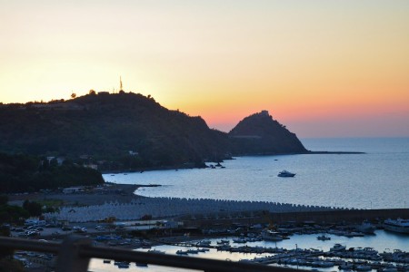 Capo d'Orlando - Capo d'Orlando (7 días - 123 mn)