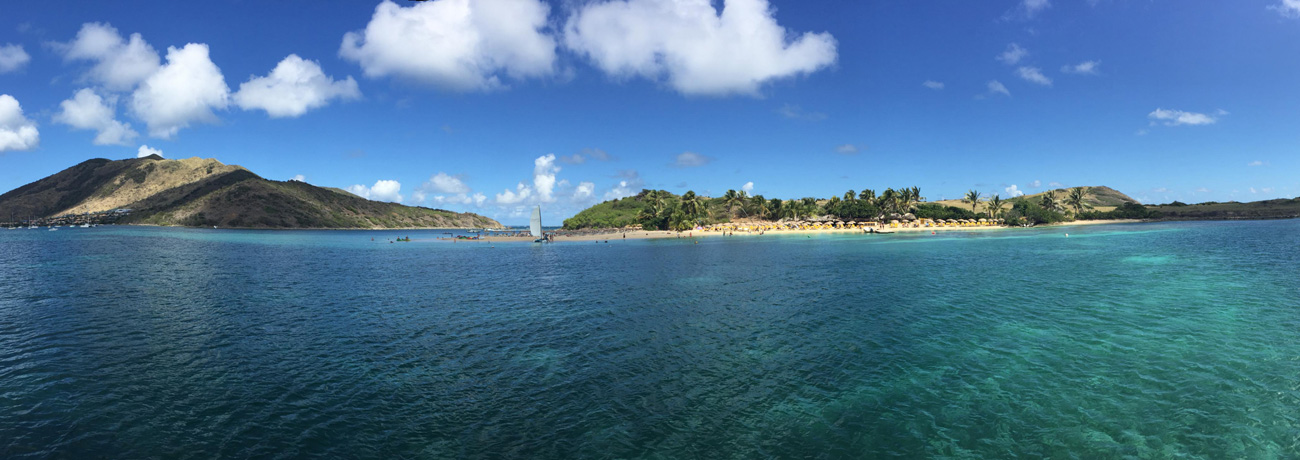 Yacht charter in St. Maarten