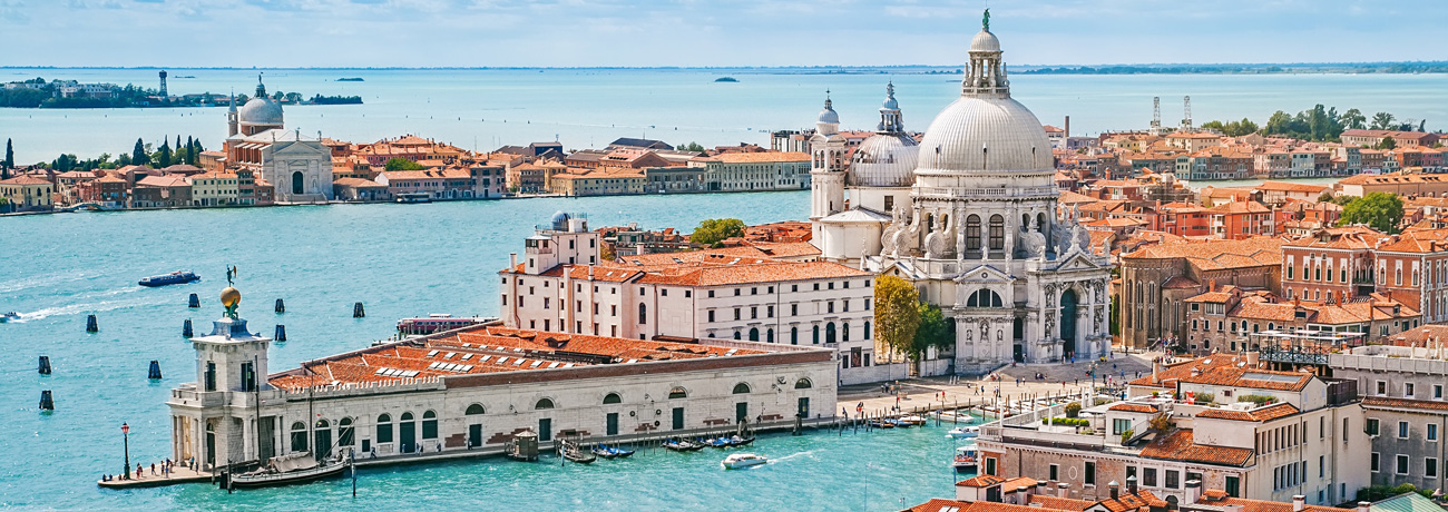 Yacht charter in Venice