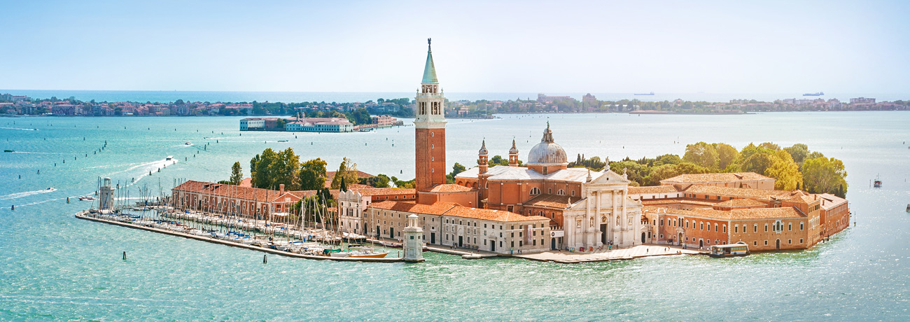 Yacht charter in Venice