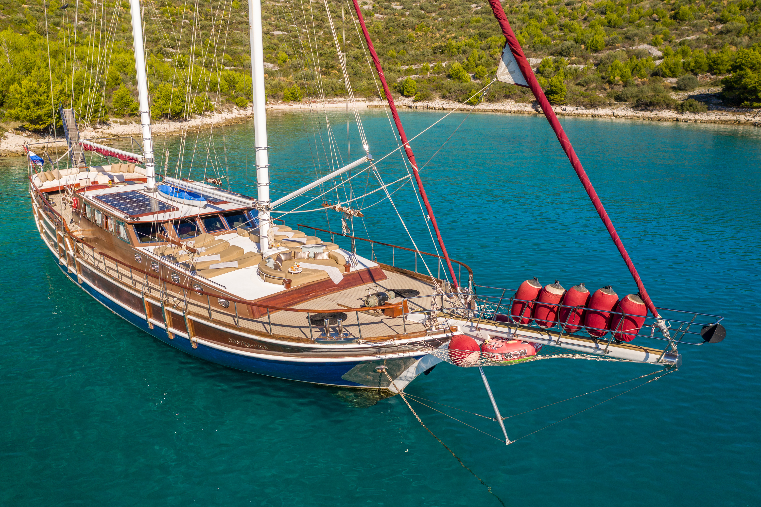 Rental gulet Nostra Vita Luxury 10 pax sailing