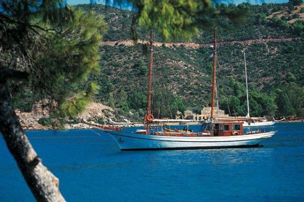 Sailing golet charter Eleftheria Greece