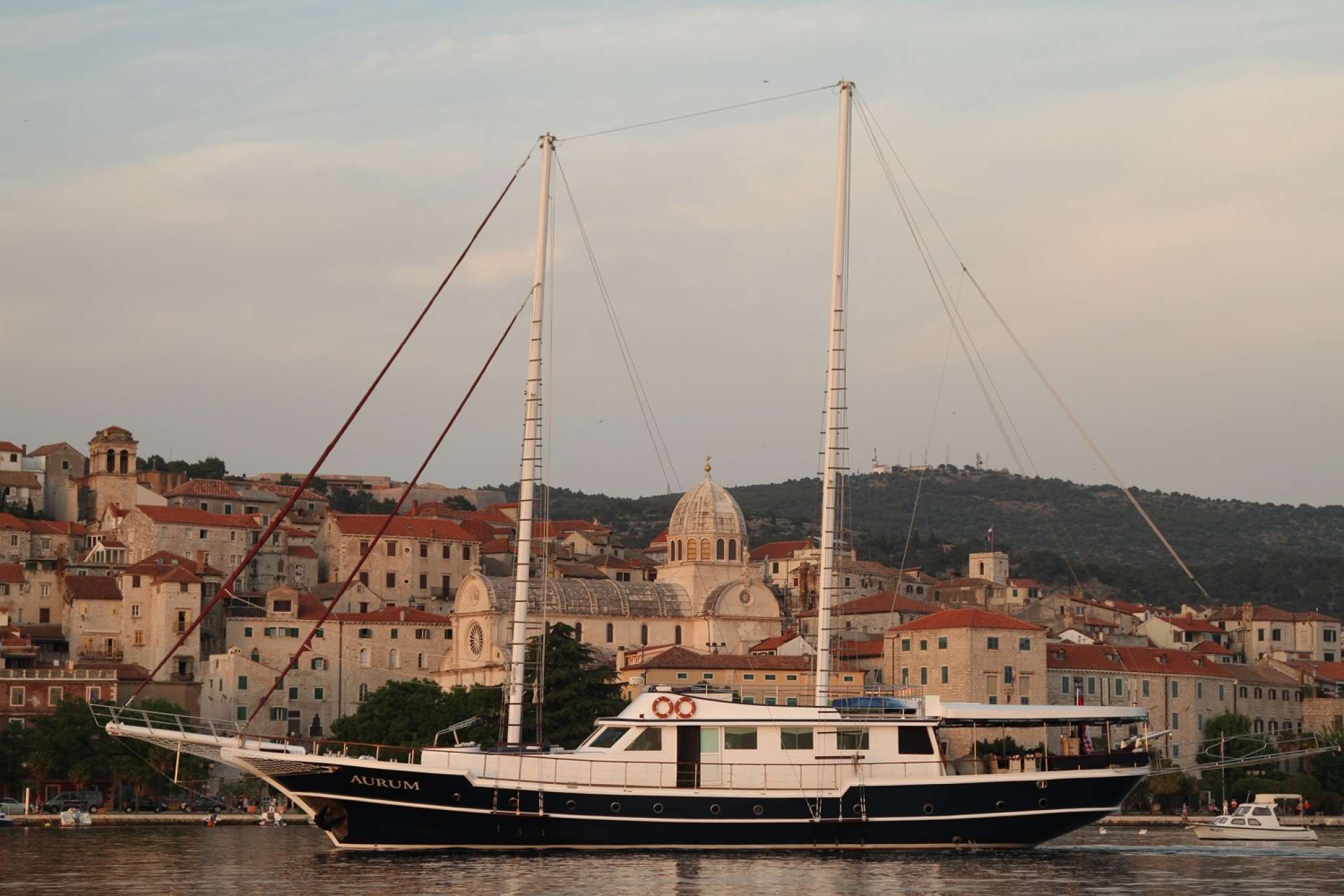 Aurum gulet charter, sailing