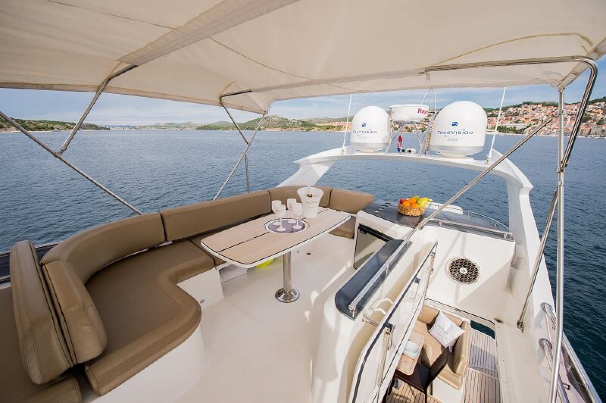 Yate de alquiler Galeon 640 Fly flybridge