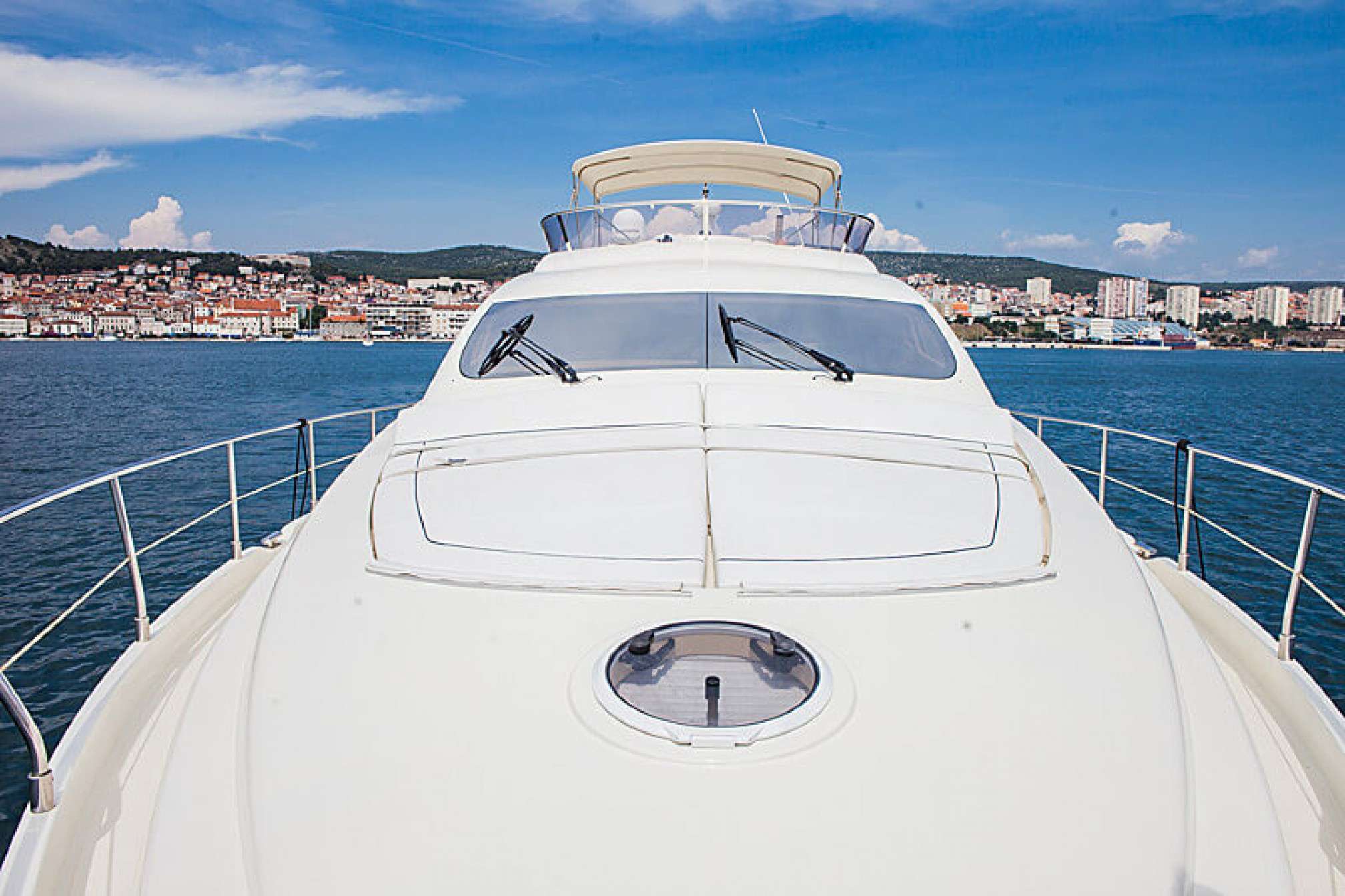 Aicon 56 Fly yacht charter deck