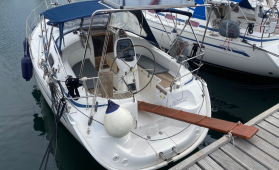 Bavaria 30 cruiser (2 cab) en Croacia