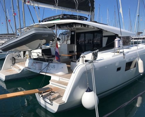 Lagoon 42 (3+2 cab)