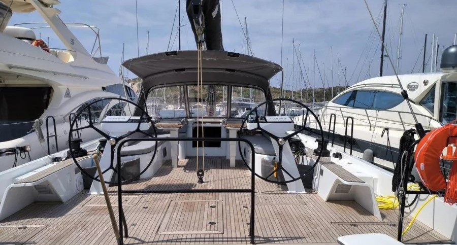 First Yacht 53 (3+1 cab)