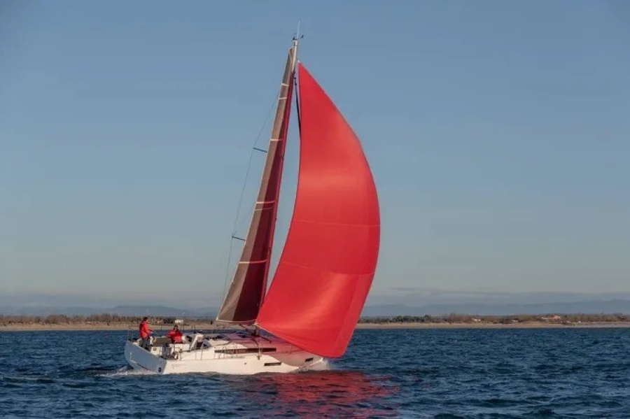 Sun Odyssey 380 (3 cab)