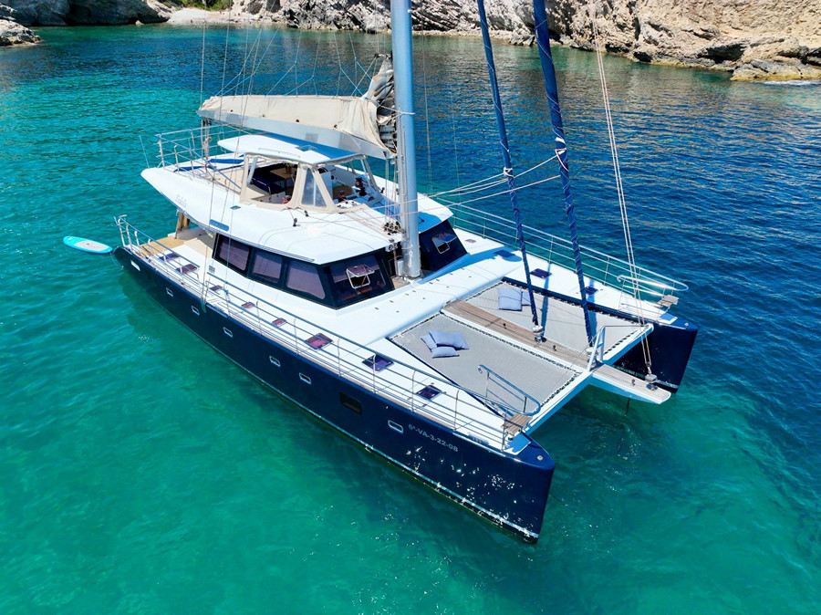 Catamaran de location Sunreef 60 Tekila ancré