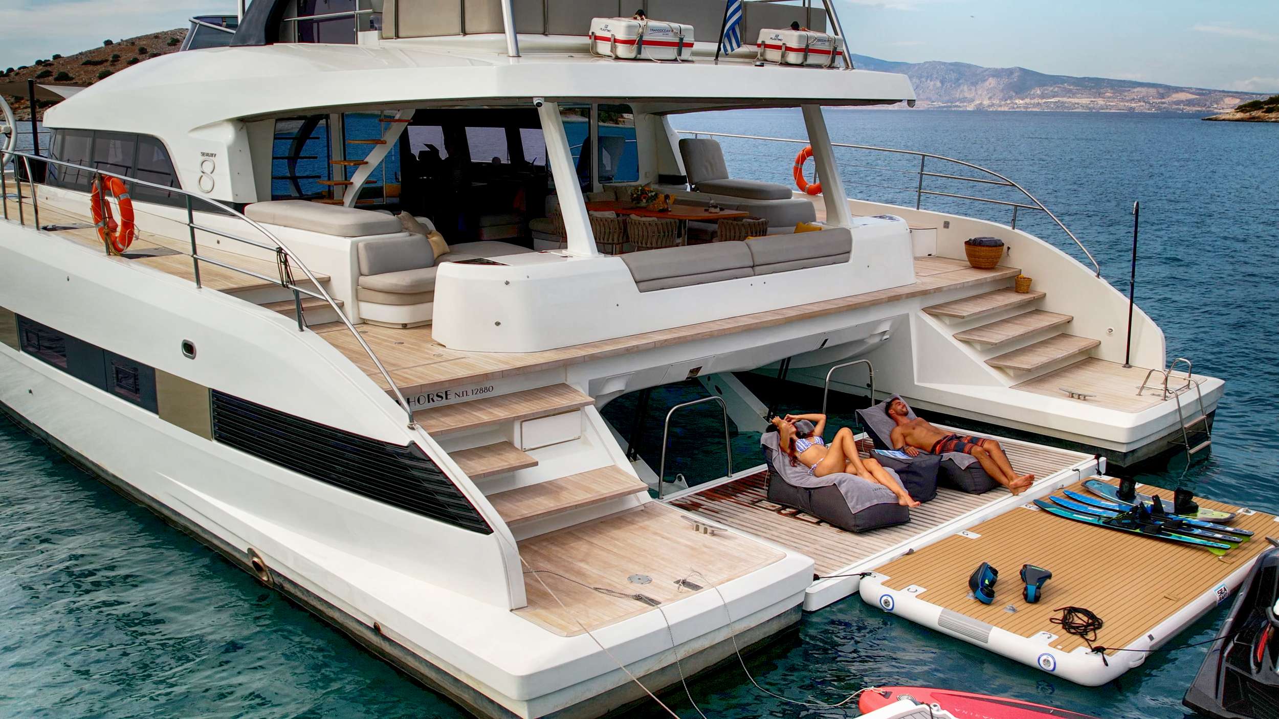 Yate de alquiler Lagoon SEVENTY 8 power 