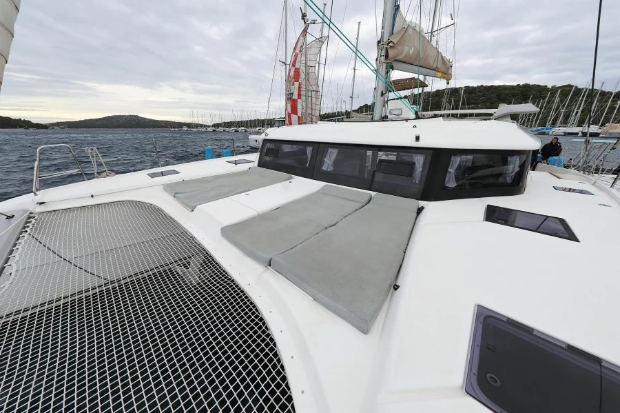 Dufour 48 Catamaran (5 + 2 cab)