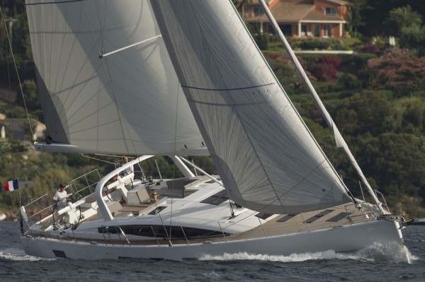 Jeanneau 64 6 cab sailing