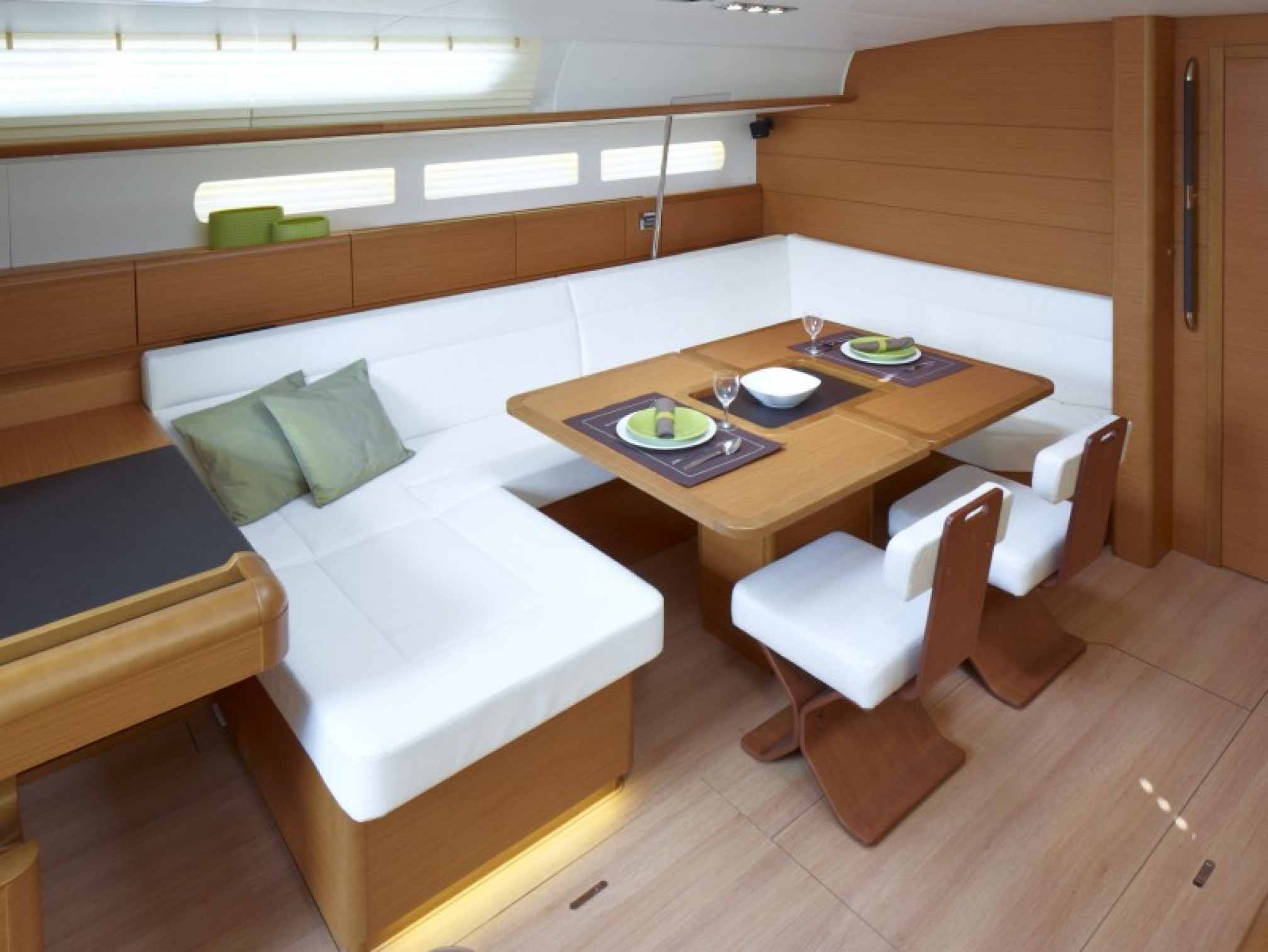 Location de bateau Sun Odyssey 519 salon