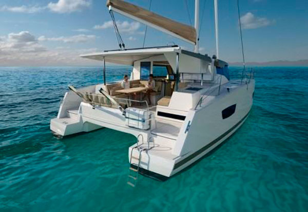 40 Quatour catamaran charter, mooring