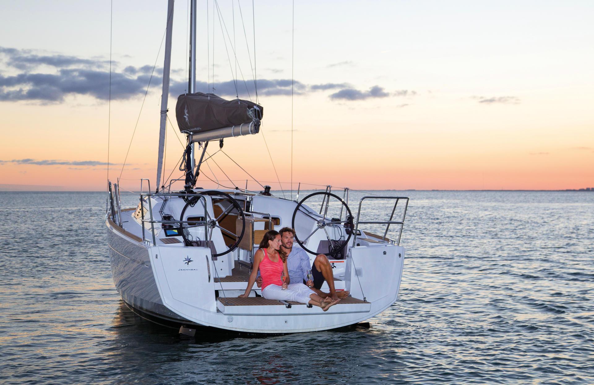 Rental sailing boat Sun Odyssey 349 stern