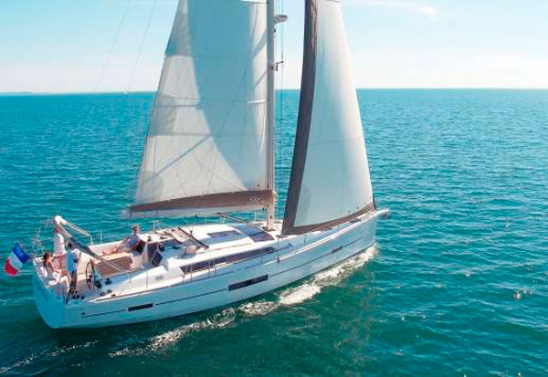 Dufour 512 GL saiboat charter sailing