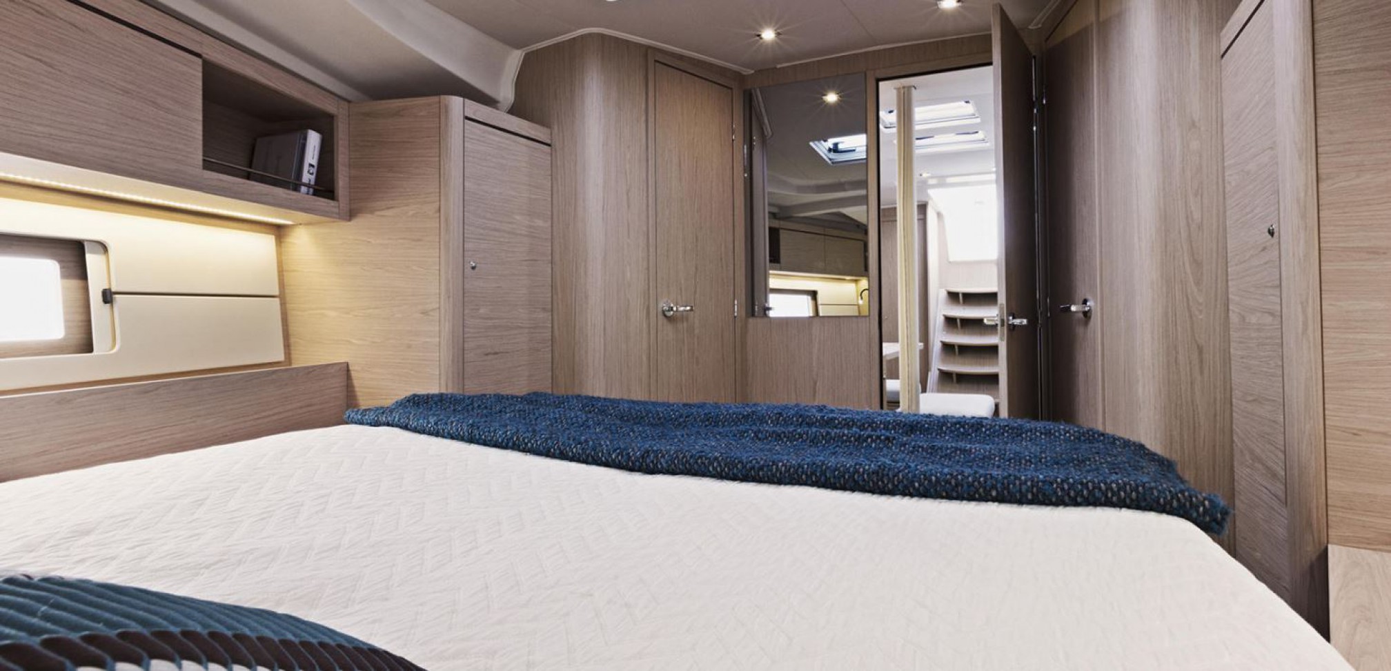 Veler de lloguer Oceanis 46.1 cabina