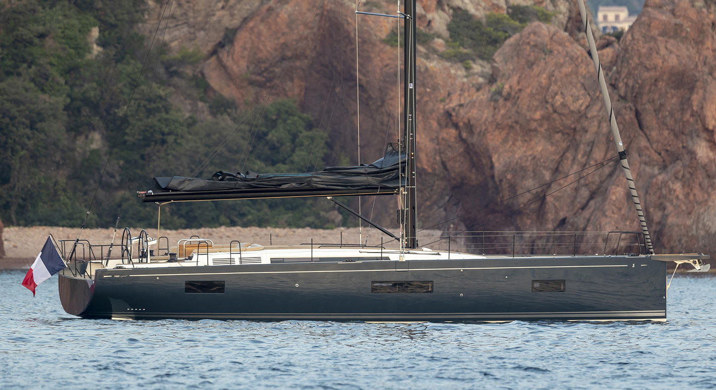 Veler de lloguer First Yacht 53 (3+1 cab) navegant