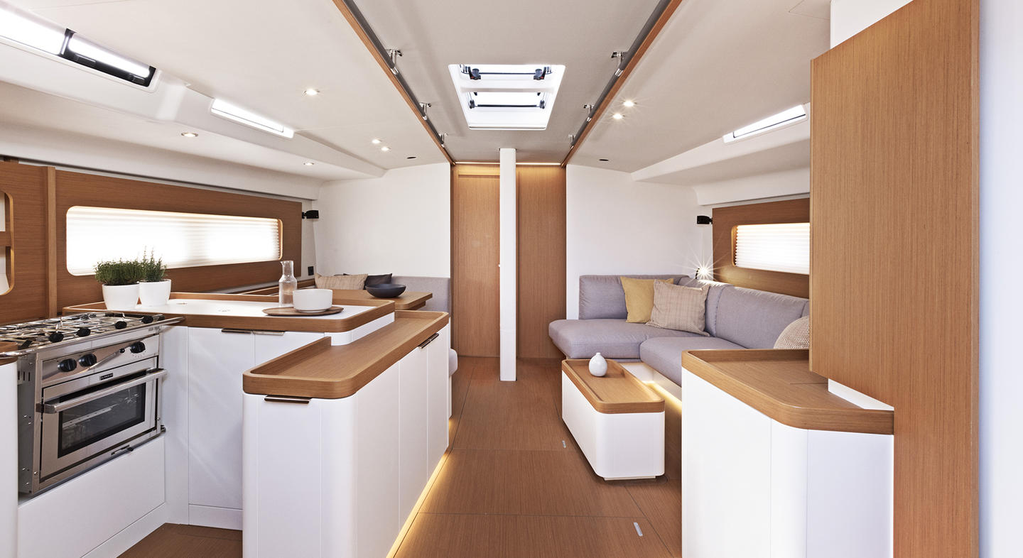 Veler de lloguer First Yacht 53 (3+1 cab) sala