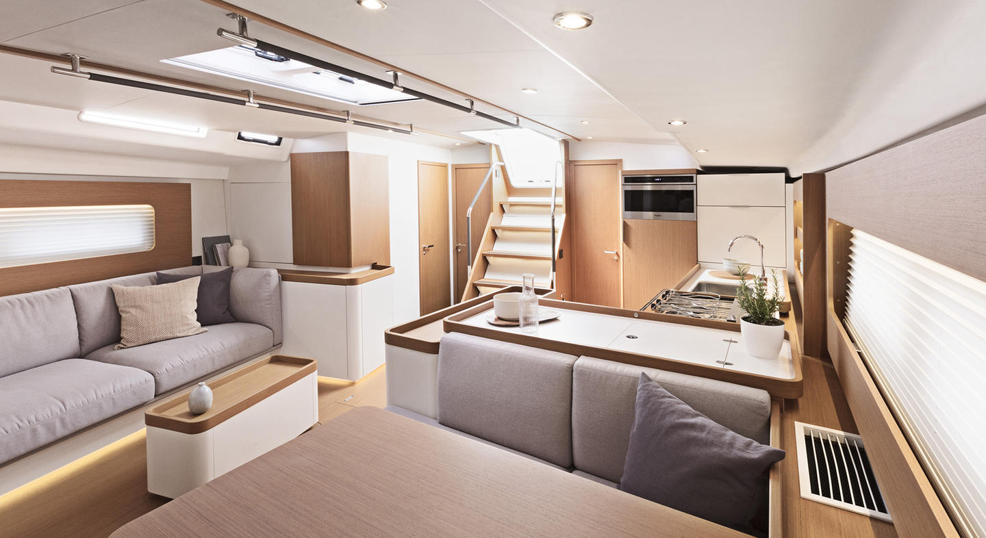 Velero de alquiler First Yacht 53 (3+1 cab) salón