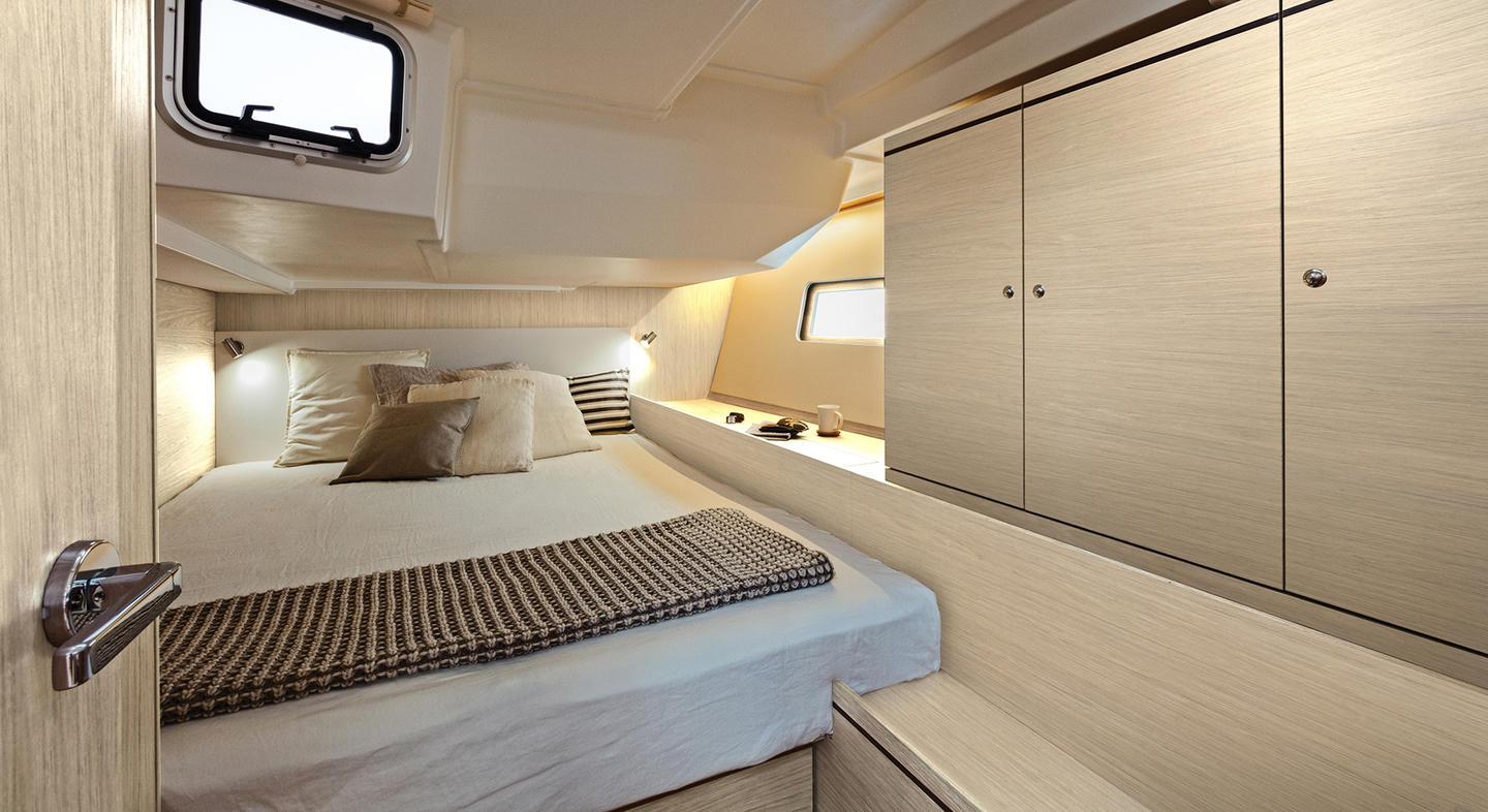 Oceanis 51.1 cabin 