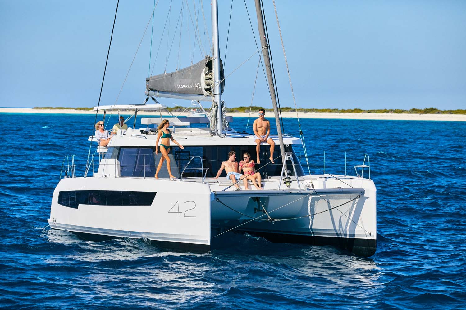 Leopard 42 sailing 