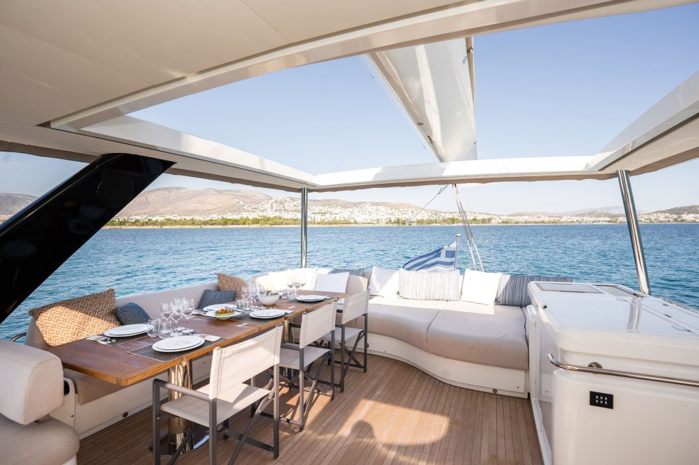 Catamaran de lloguer Lagoon Sixty 5 (6 cab) exteriors