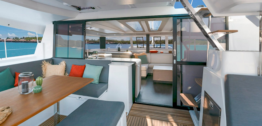 Арендный катамаран Fountaine Pajot 