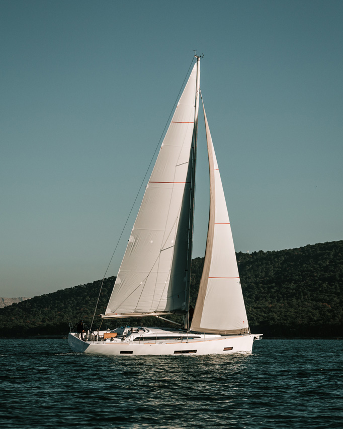 Rental sailing boat Salona 46 - (3 cab) sailing