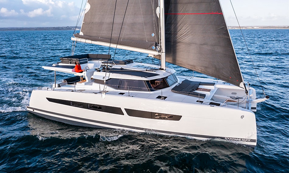 Rental catamaran Fountaine Pajot Aura 51 (5 cab) sailing