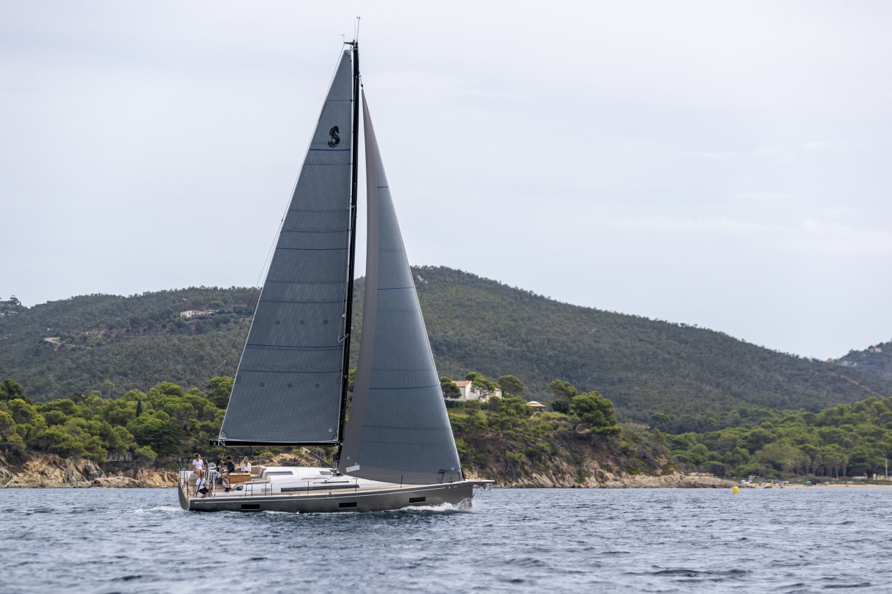 Rental sailing boat First 44 sailing