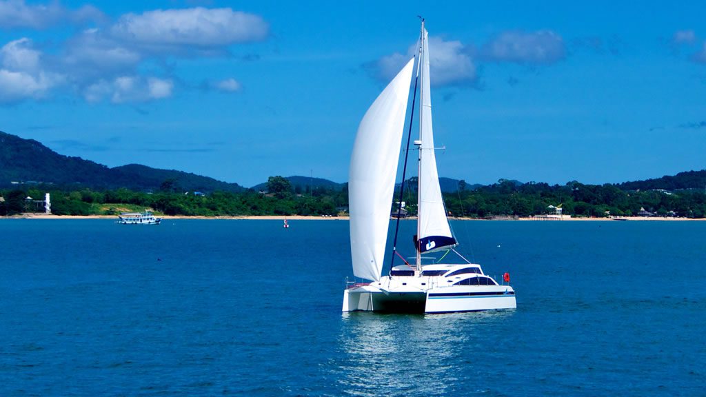 Rental catamaran Island Spirit 380 (4 cab) sailing