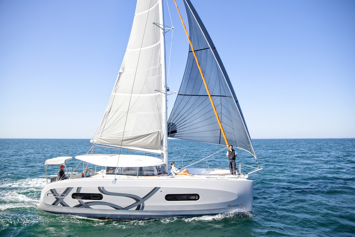 Catamaran de location Excess 11 (4 cab) naviguant