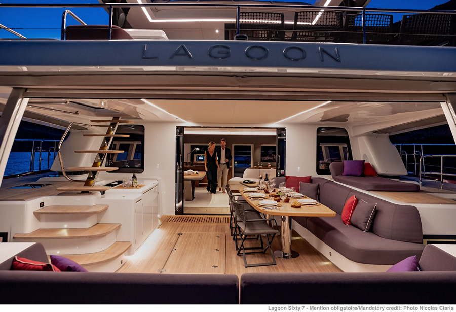 Rental yacht Lagoon Sixty 7 (5+2 cab) aft salon