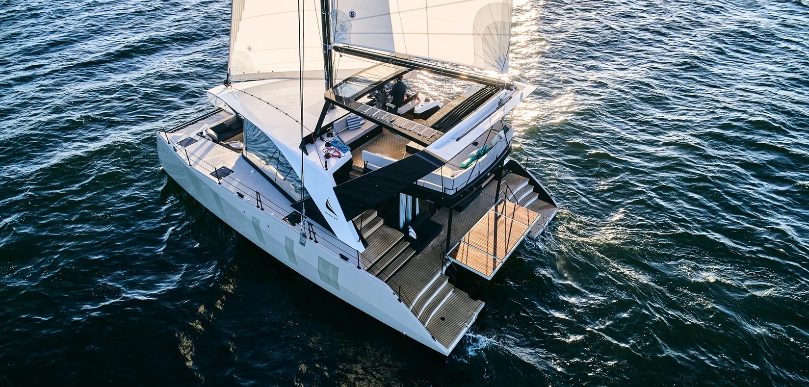 Rental catamaran WAVE 50 sailing