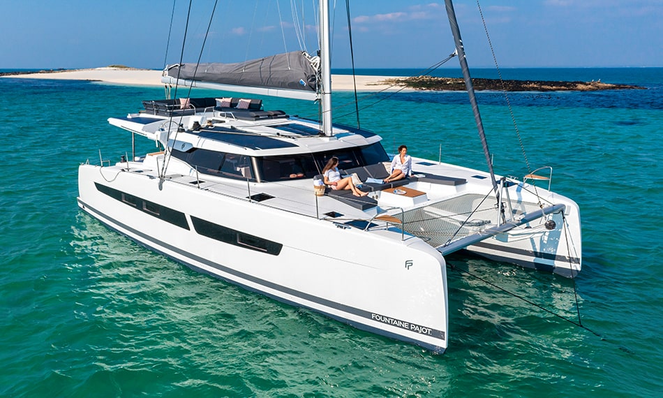 Catamaran de lloguer Fountaine Pajot Aura 51 (5 cab) fondejat