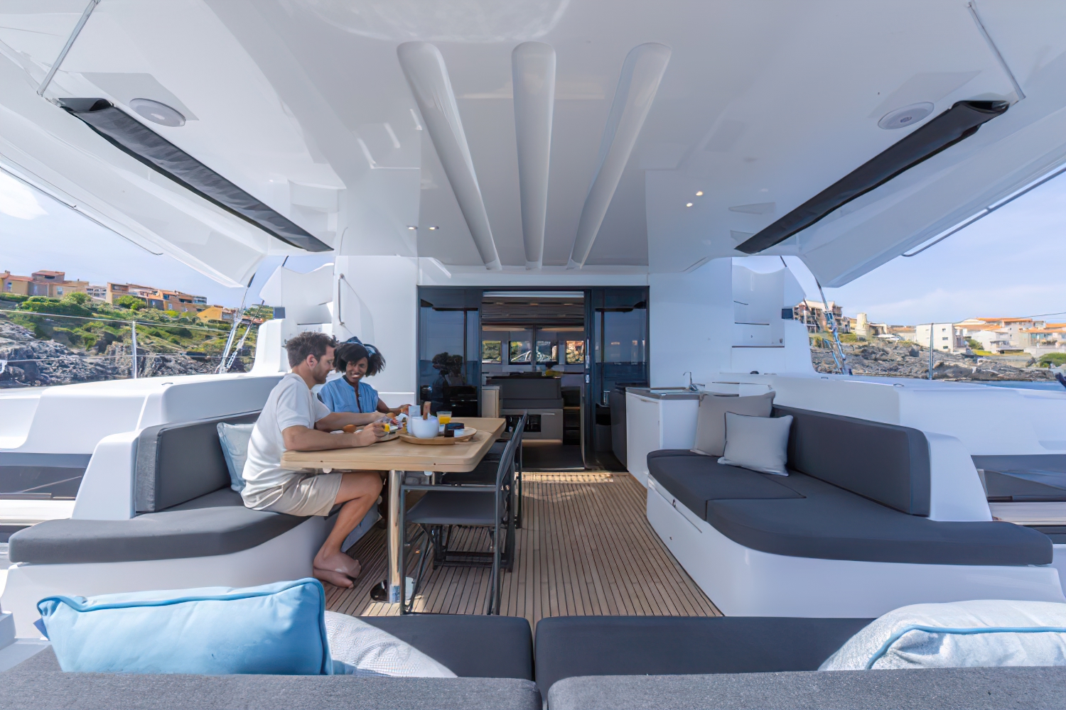 Catamaran de alquiler Lagoon 51 (6 cab) salon exterior