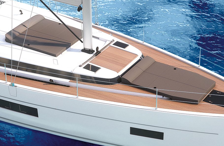 Velero de alquiler Bavaria C50 proa