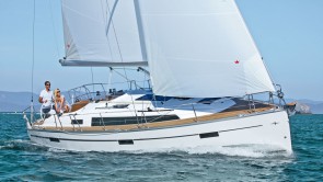 Bavaria 37 cruiser (3 cab) a Espanya