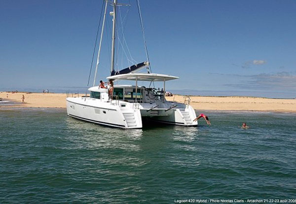 Lagoon 420 catamaran charter mooring