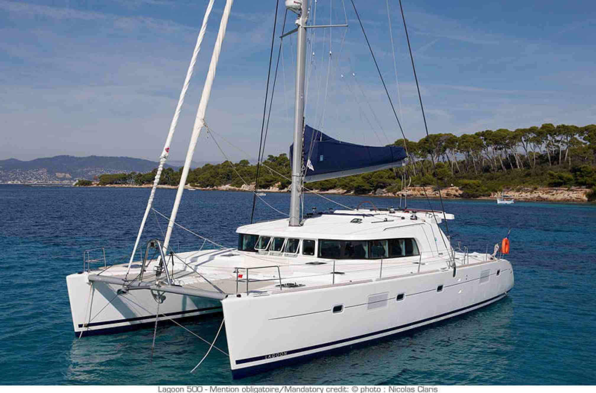 Lagoon 500 catamaran charter mooring