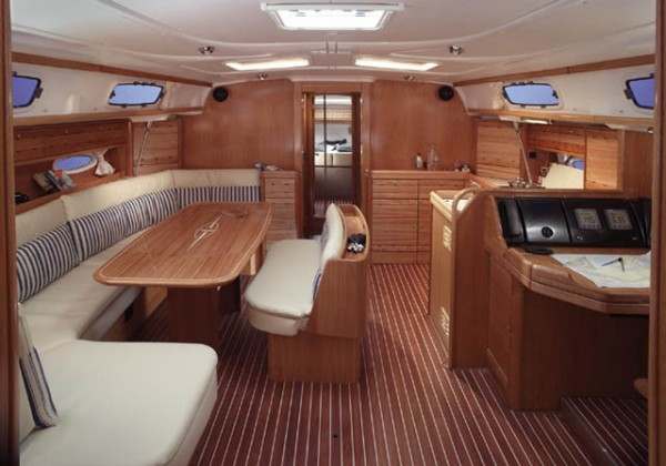 Bavaria 50 cruiser_Salon