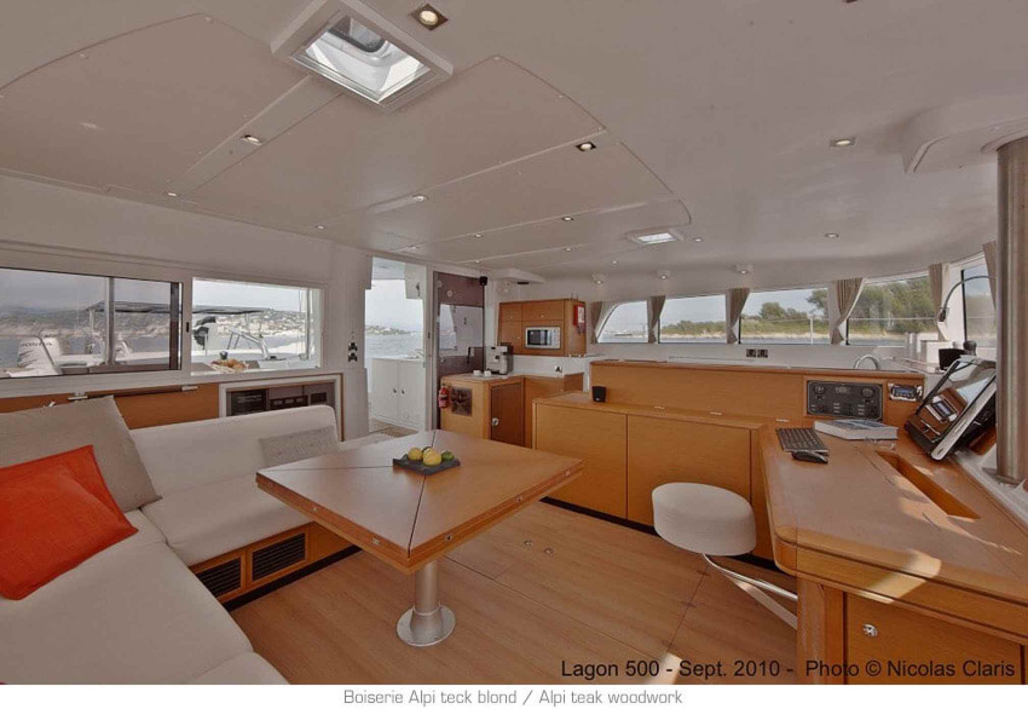 Lagoon 500 catamaran charter salon